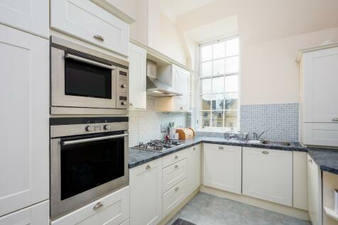 WELL PRESENTED ONE BEDROOM FLAT IN CAMBRIDGE RoomsLocal image