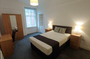 STUNNING  ONE BEDROOM FLAT IN ST ANDREWS RoomsLocal image
