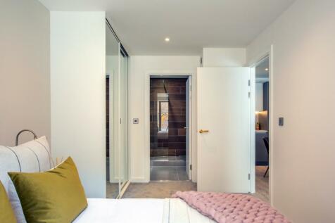 SUITABLE ONE BEDROOM FLAT IN DURHAM RoomsLocal image