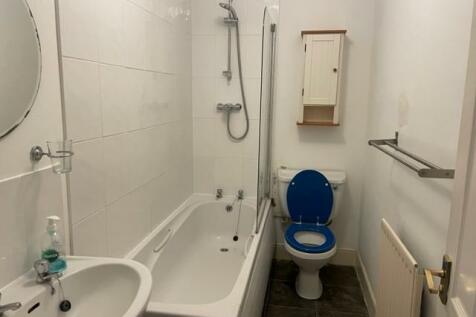 ONE BEDROOM FLAT IN ABERYSTWYTH, Ceredigion RoomsLocal image