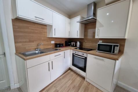 ONE BEDROOM FLAT IN NEWCASTLE UPON TYNE RoomsLocal image
