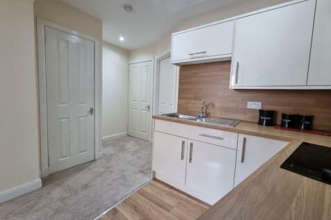 ONE BEDROOM FLAT IN NEWCASTLE UPON TYNE RoomsLocal image