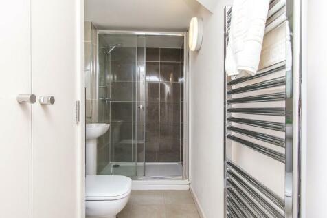 FULLY FURNISHED ONE BEDROOM FLAT IN BRISTOL RoomsLocal image
