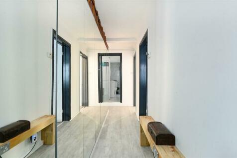 MODERN FURNISHED FURNISHED ONE BEDROOM FLAT IN BELFAST RoomsLocal image