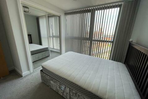 FABULOUS FURNISHED ONE BEDROOM FLAT IN BRIGHTON RoomsLocal image