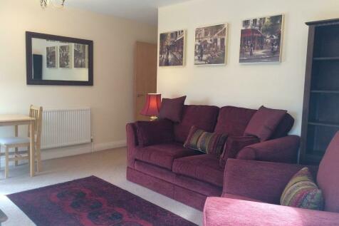 FABULOUS FURNISHED ONE BEDROOM FLAT IN BIRMINGHAM RoomsLocal image
