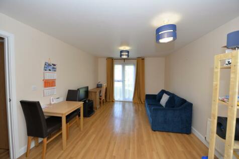 1 room in Plymouth, PL4 7EB RoomsLocal image