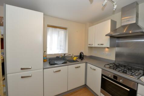 1 room in Plymouth, PL4 7EB RoomsLocal image