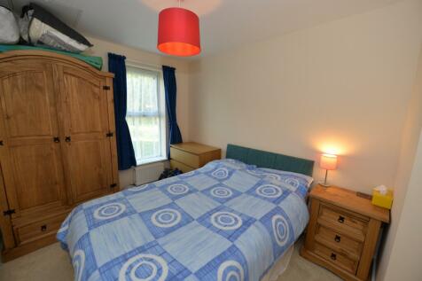 1 room in Plymouth, PL4 7EB RoomsLocal image