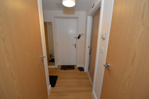 1 room in Plymouth, PL4 7EB RoomsLocal image