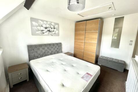 FURNISHED ONE BEDROOM FLAT IN SOUTHAMPTON RoomsLocal image