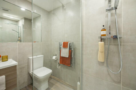 FURNISHED ONE BEDROOM FLAT IN COVENTRY RoomsLocal image