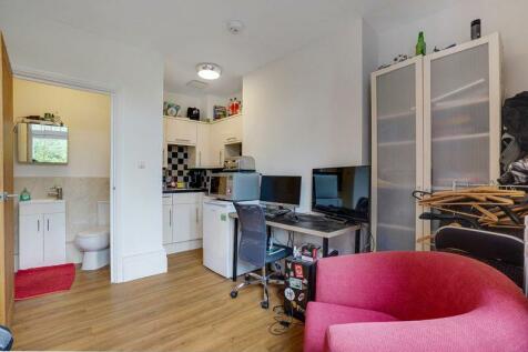 STUDIO APARTMENT IN CANTERBURY RoomsLocal image