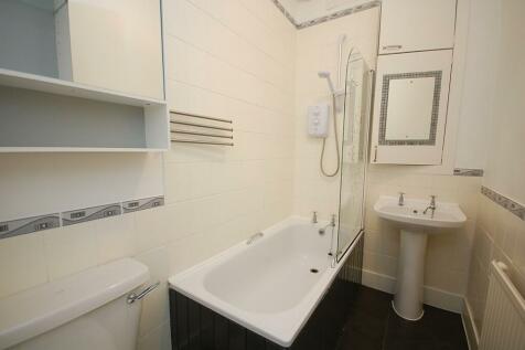 SPACIOUS BEDROOM FLAT IN ABERDEEN RoomsLocal image
