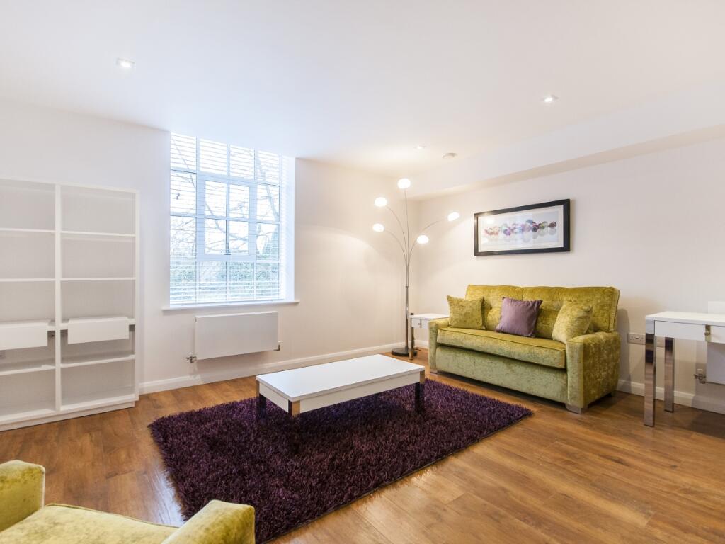 FLOOR ONE BEDROOM FLAT IN OXFORD RoomsLocal image