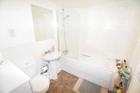 SPACIOUS BEDROOM FLAT IN ST ALBANS RoomsLocal image