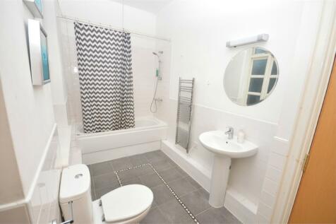 FULLY FURNISHED BEDROOM FLAT IN SUNDERLAND RoomsLocal image