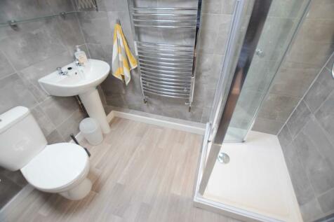 WELL PRESENTED FURNISHED BEDROOM FLAT IN LINCOLN RoomsLocal image