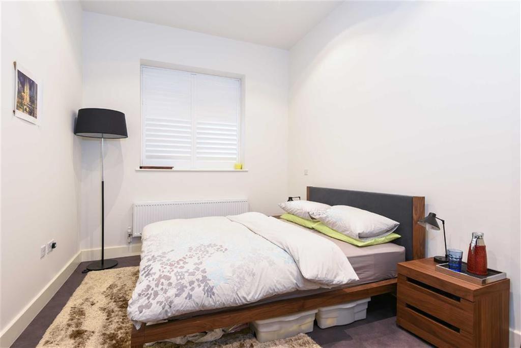 WELL PRESENTED ONE BEDROOM FLAT IN BRISTOL RoomsLocal image
