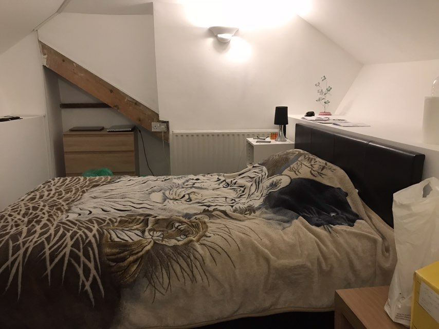 Double Bedroom, London RoomsLocal image