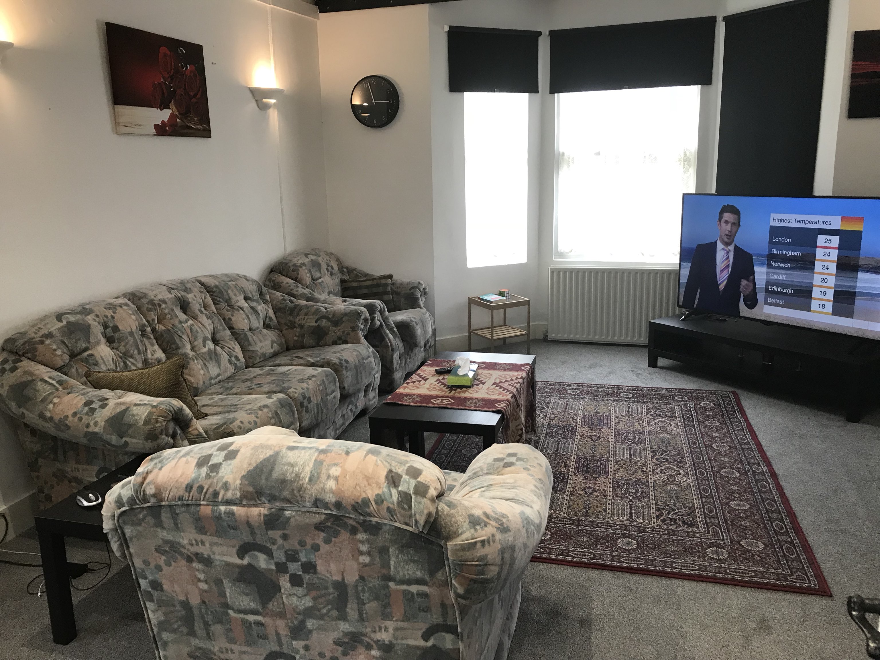 Double Bedroom, London RoomsLocal image