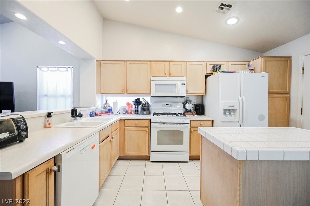  RoomsLocal image