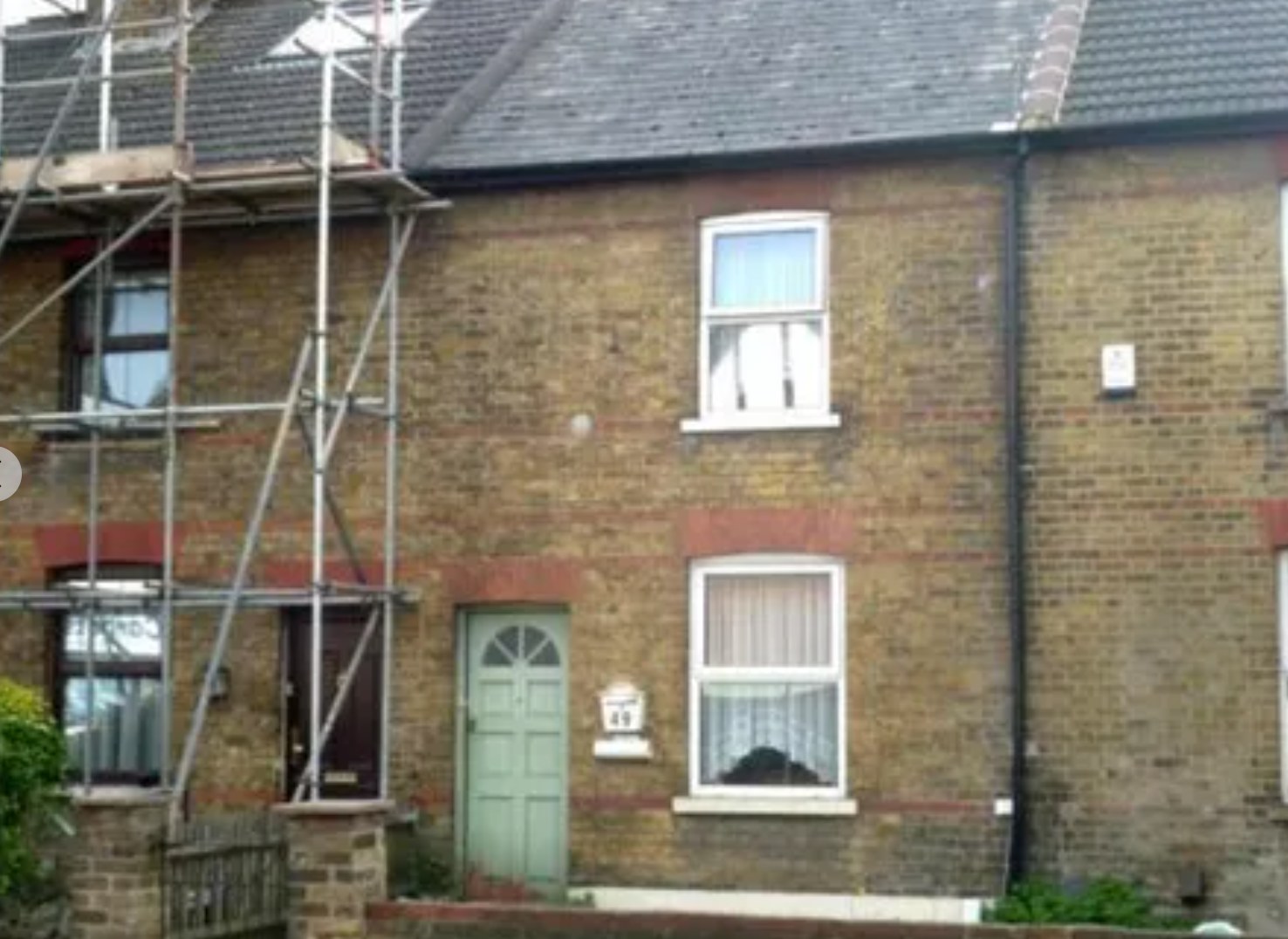 ROOMS AVAILABLE TO MOVE IN NOW RoomsLocal image