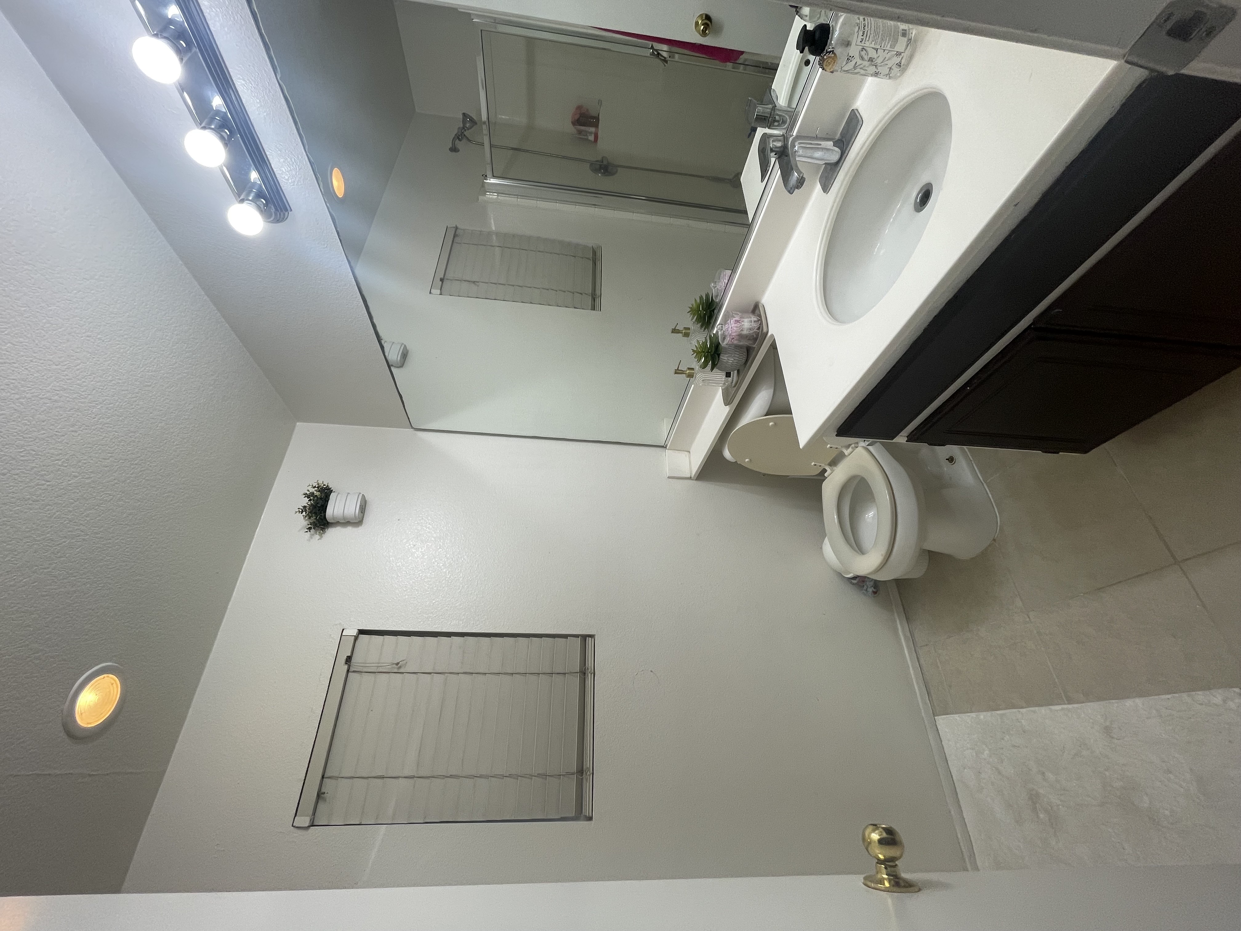  RoomsLocal image