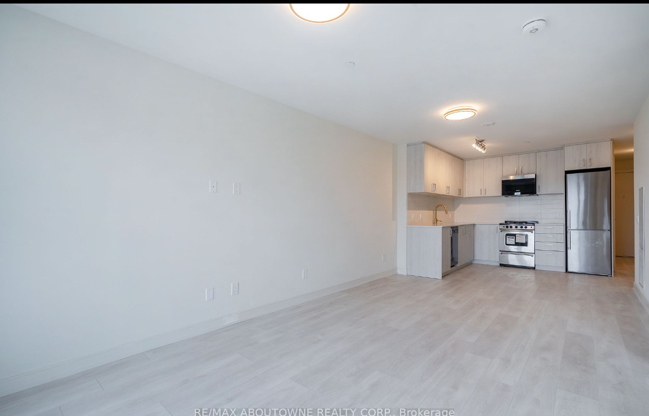 1 room in Milton, L9T3L3 RoomsLocal image