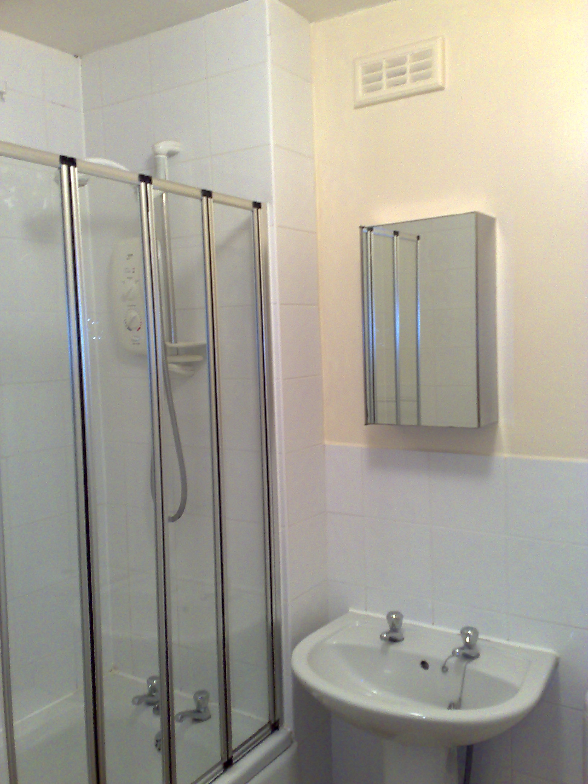 3/4 Bed Semi-detached house to rent - Englishcombe Lane, Bath RoomsLocal image