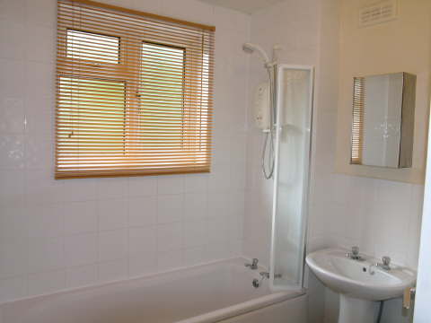 3/4 Bed Semi-detached house to rent - Englishcombe Lane, Bath RoomsLocal image