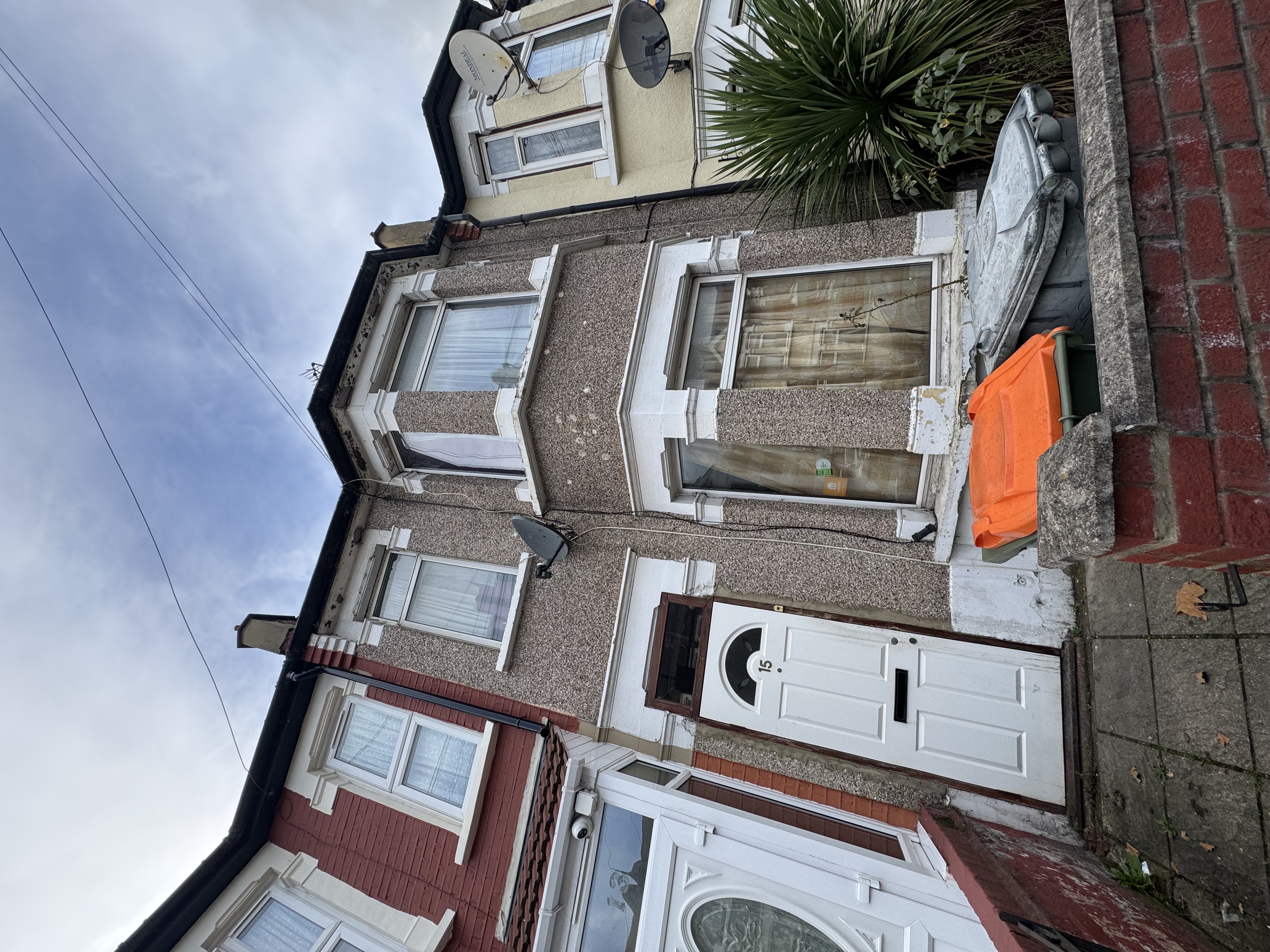  RoomsLocal image