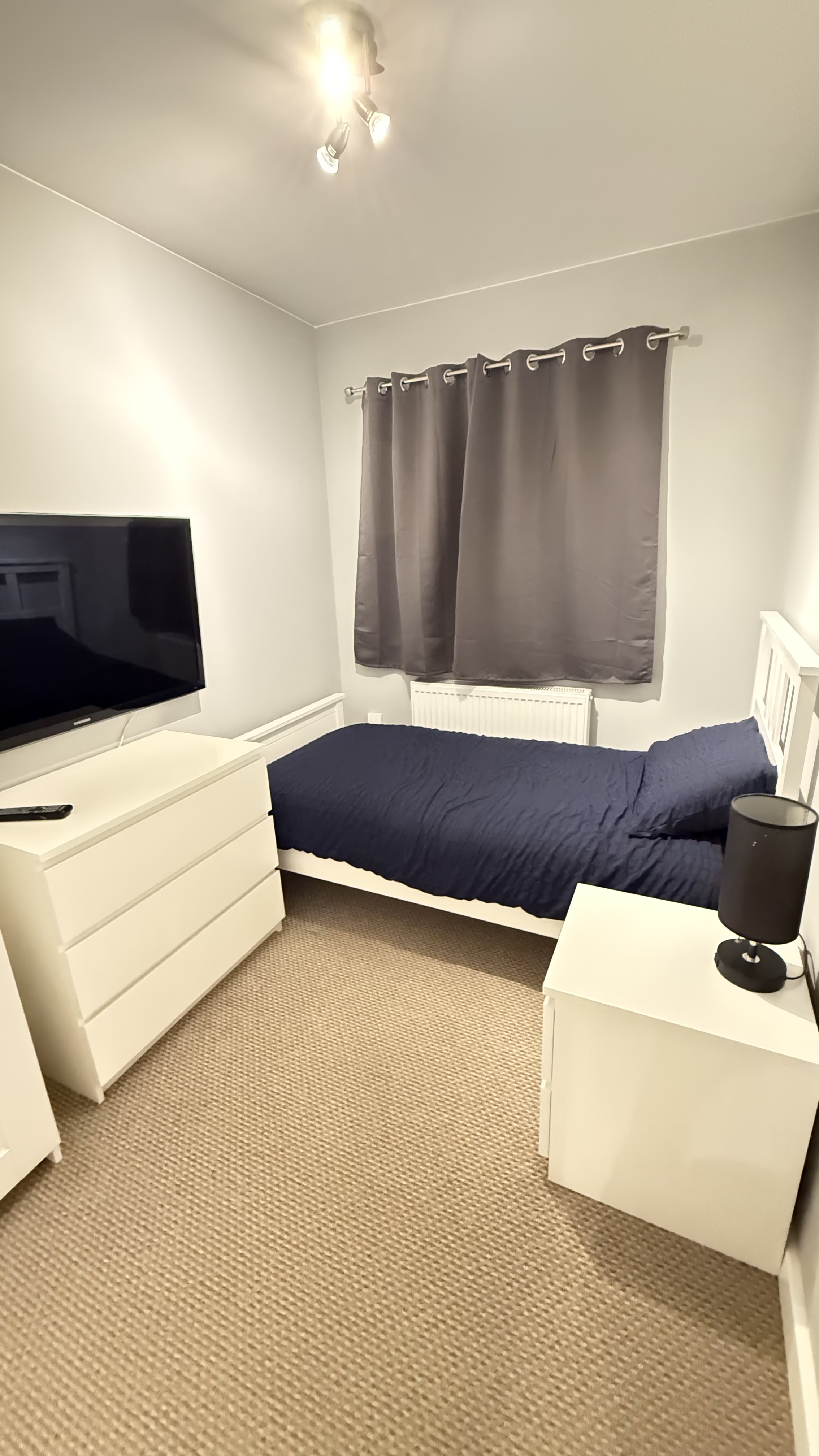 1 room in Colchester, CO4 3HF