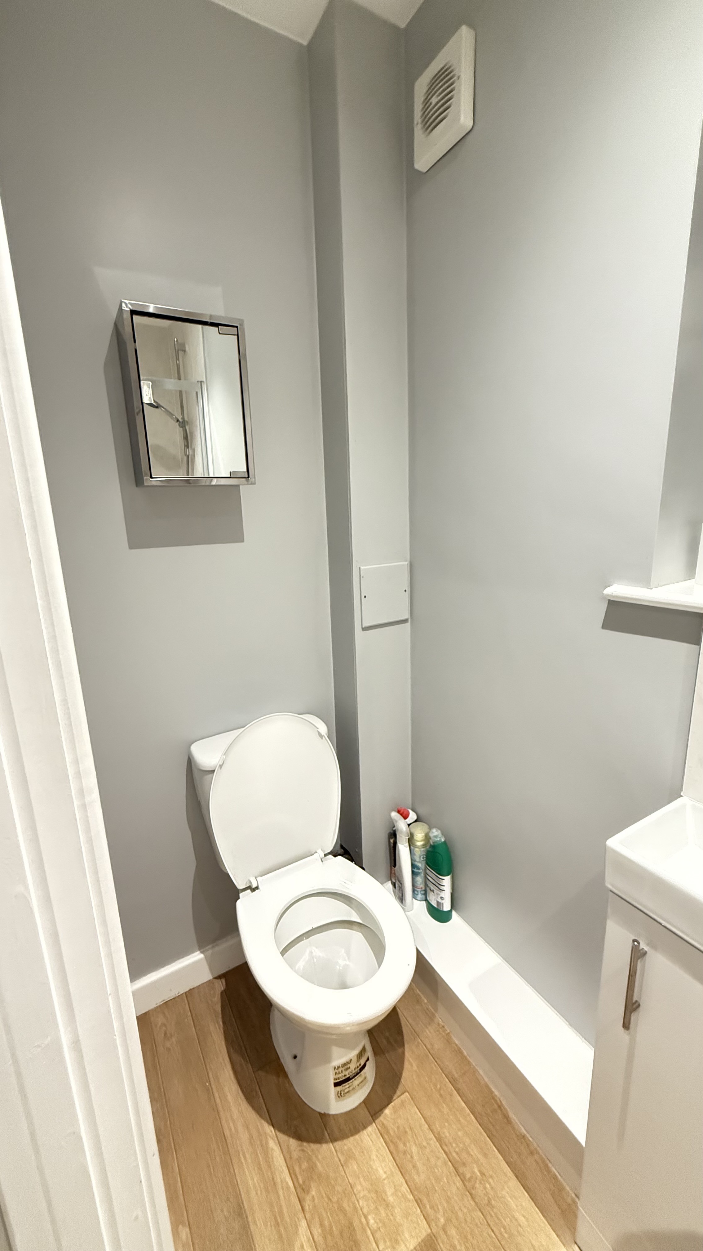 1 room in Colchester, CO4 3HF RoomsLocal image