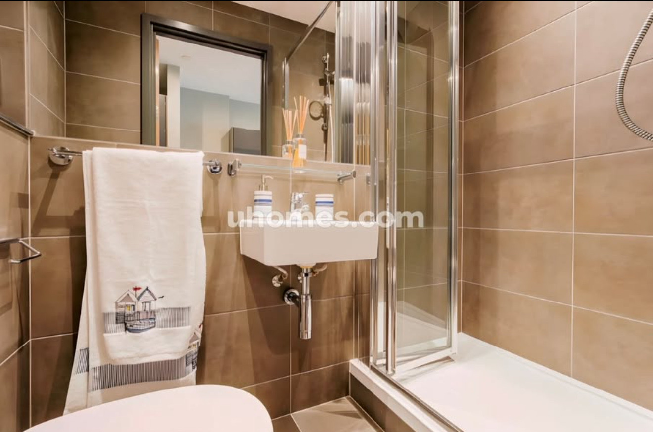  RoomsLocal image