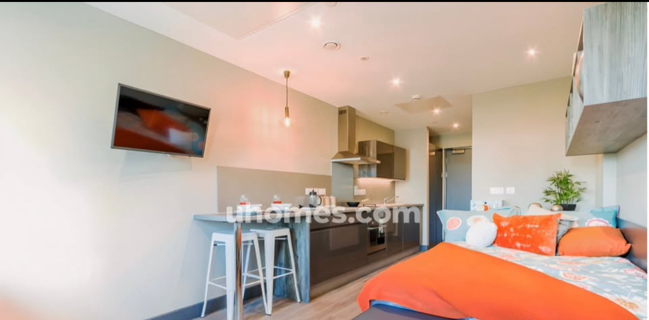  RoomsLocal image