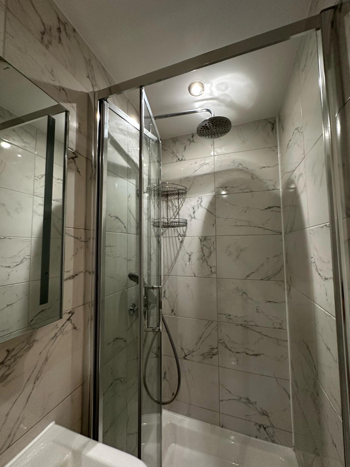  RoomsLocal image