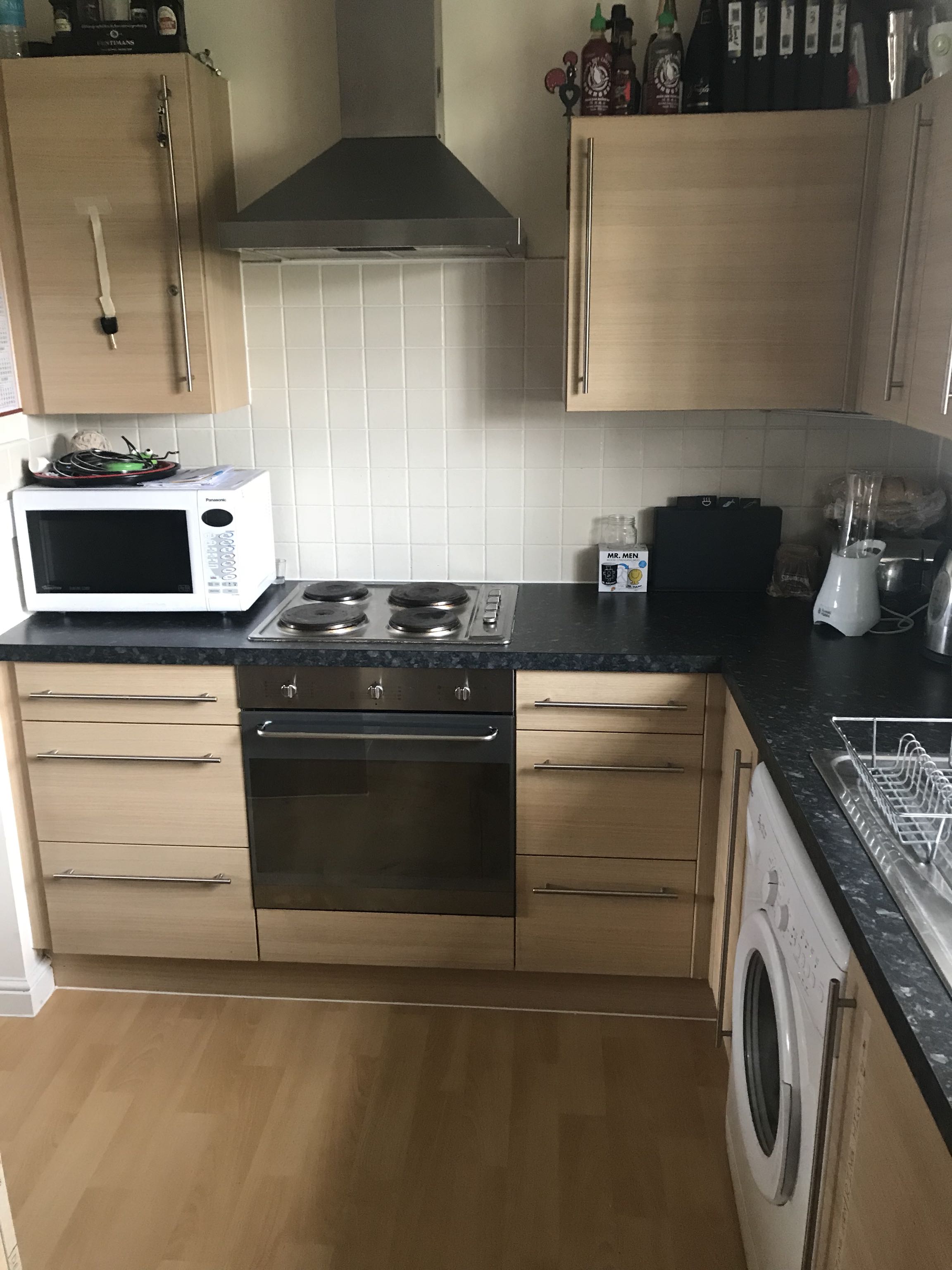 Double Room To Rent In Flat Shared Living  RoomsLocal image