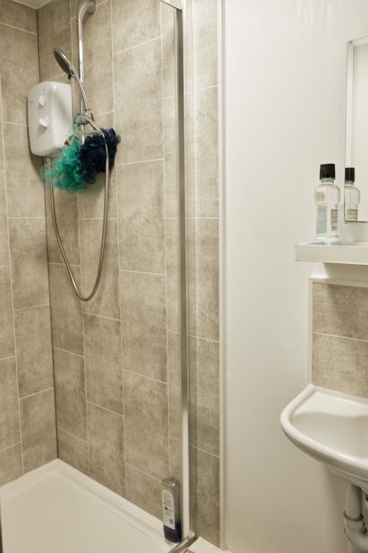 Move In Today! Spacious Double Rooms Waiting for You, Royal Tunbridge Wells RoomsLocal image