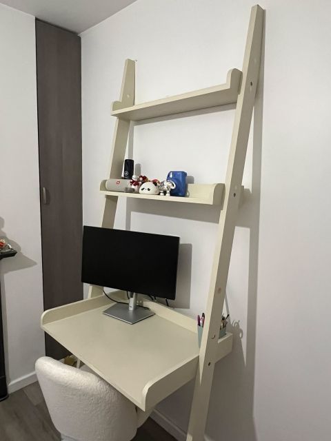 1 room in London, KT3 3EH RoomsLocal image