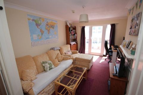 NICE ONE BEDROOM FLAT IN BOURNEMOUTH RoomsLocal image