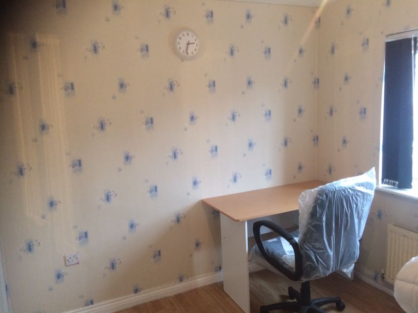 Two Bedrooms Available Shared House RoomsLocal image