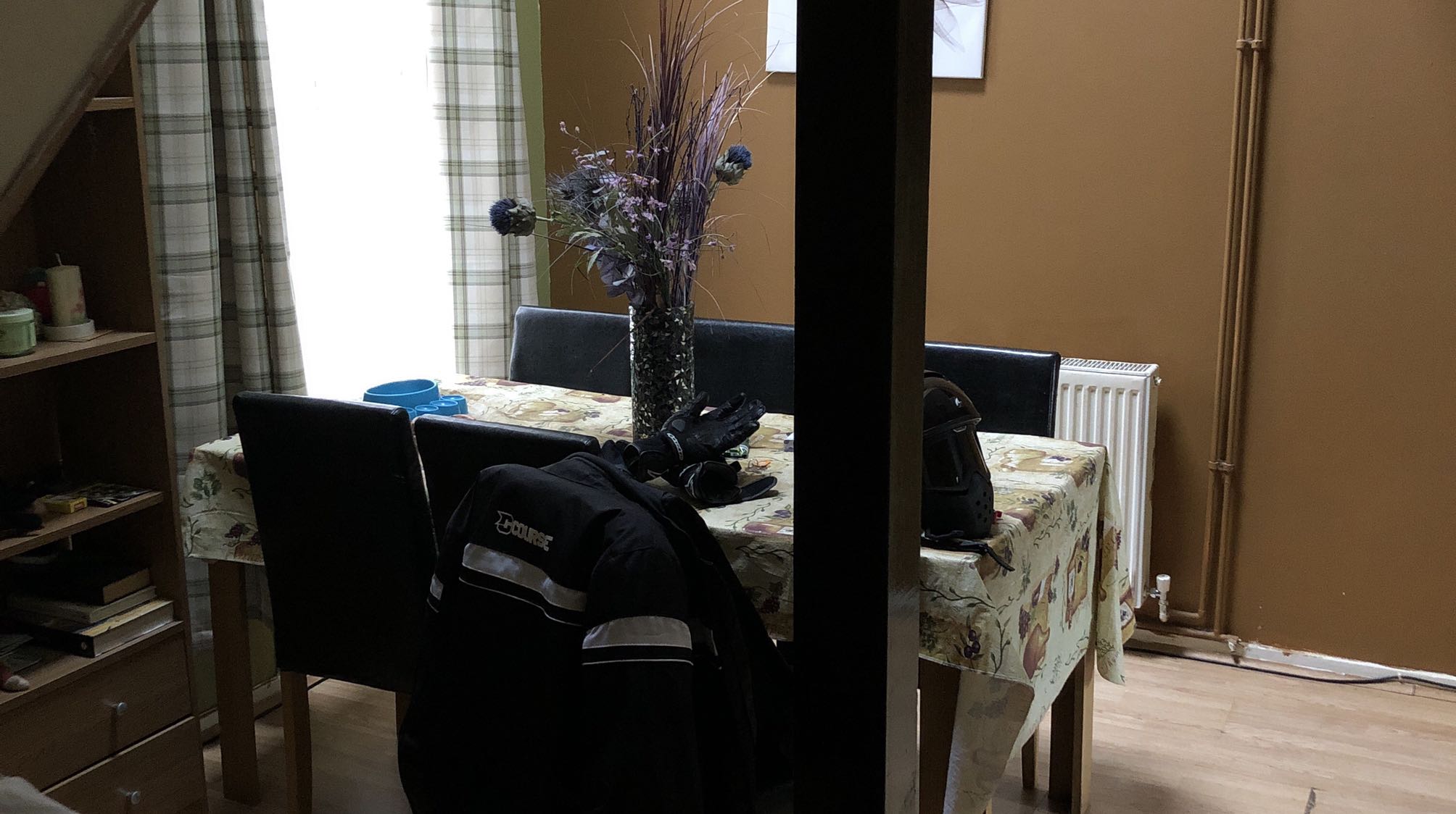 1 Double Bedroom Semi Furnished Northampton RoomsLocal image