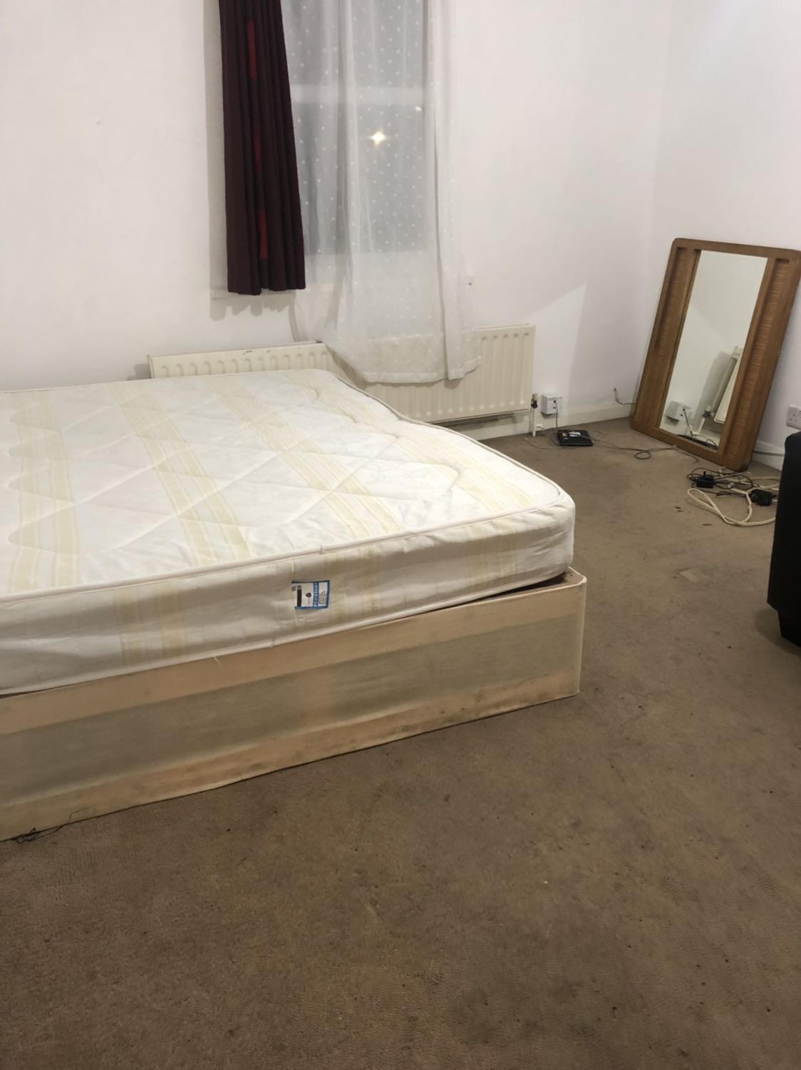 Rooms Near To Croydon 