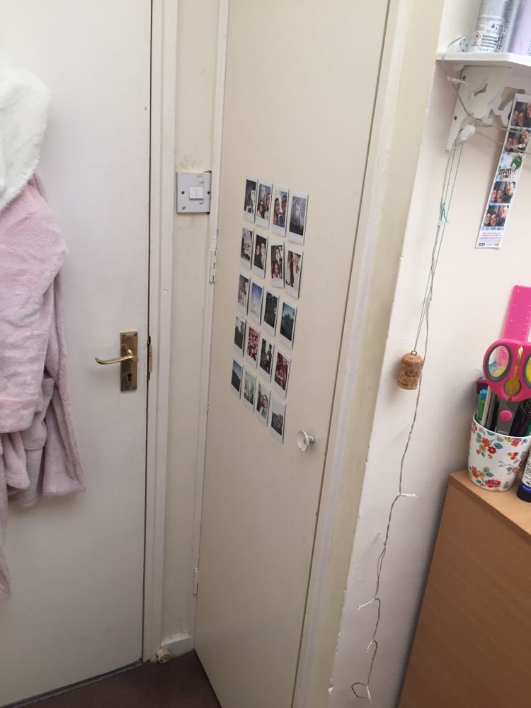 Cosy Double Room In Fab Location  RoomsLocal image