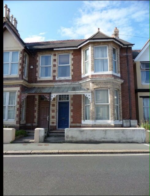 Â£250 Deposit One Month Upfront Â£381pm, Plymouth RoomsLocal image