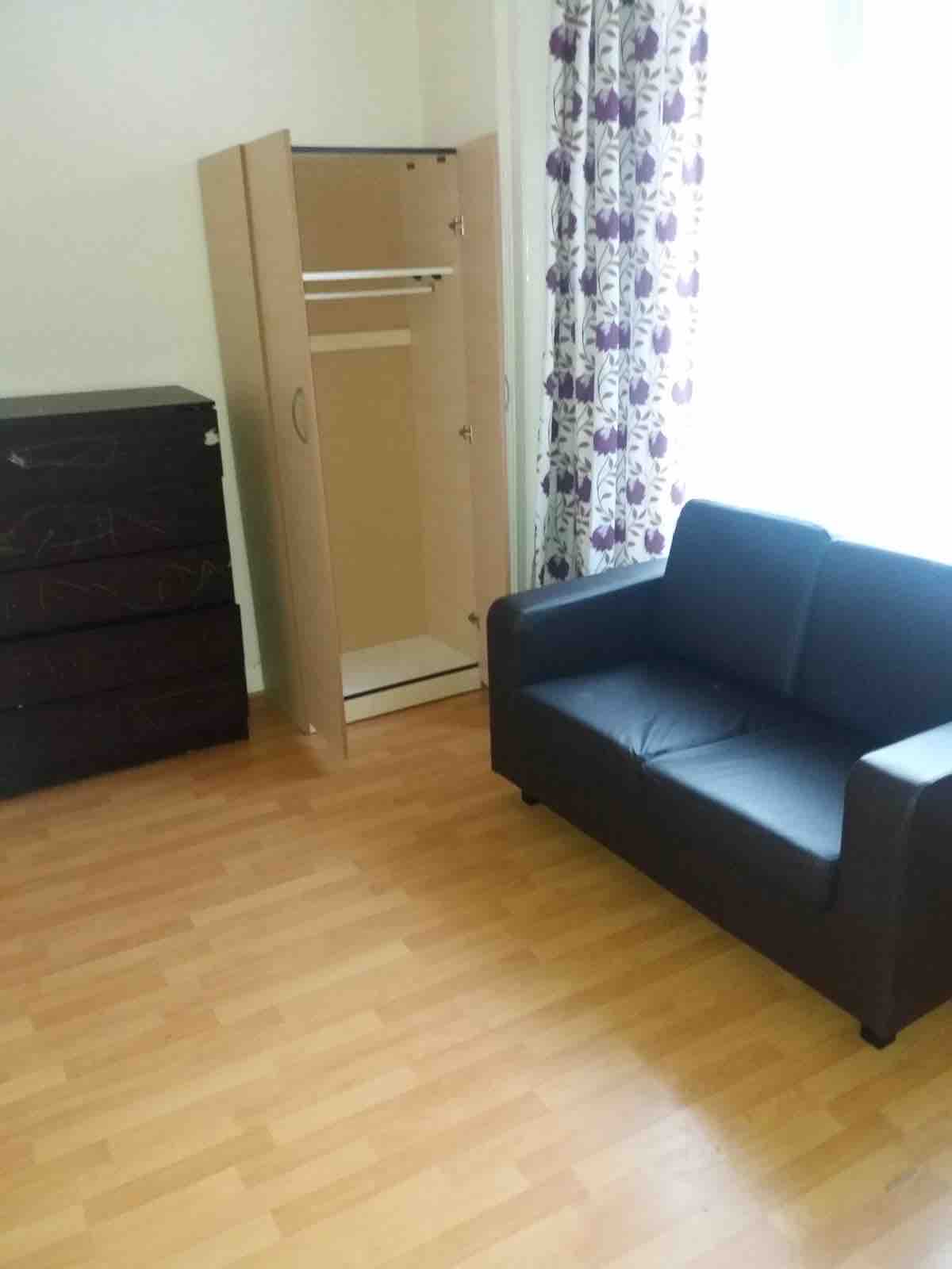  RoomsLocal image