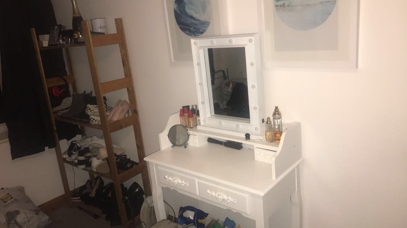 Double Bedroom, New Malden RoomsLocal image