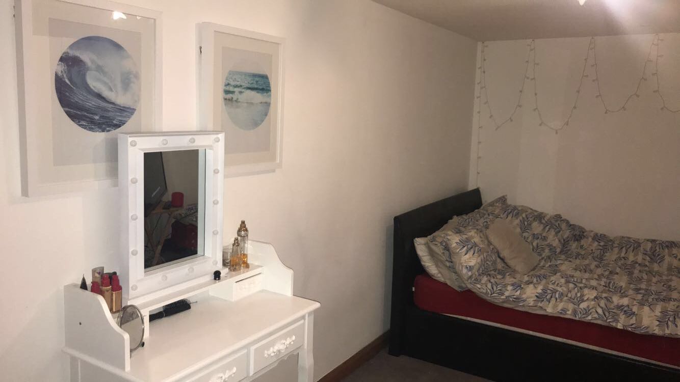 Double Bedroom, New Malden RoomsLocal image