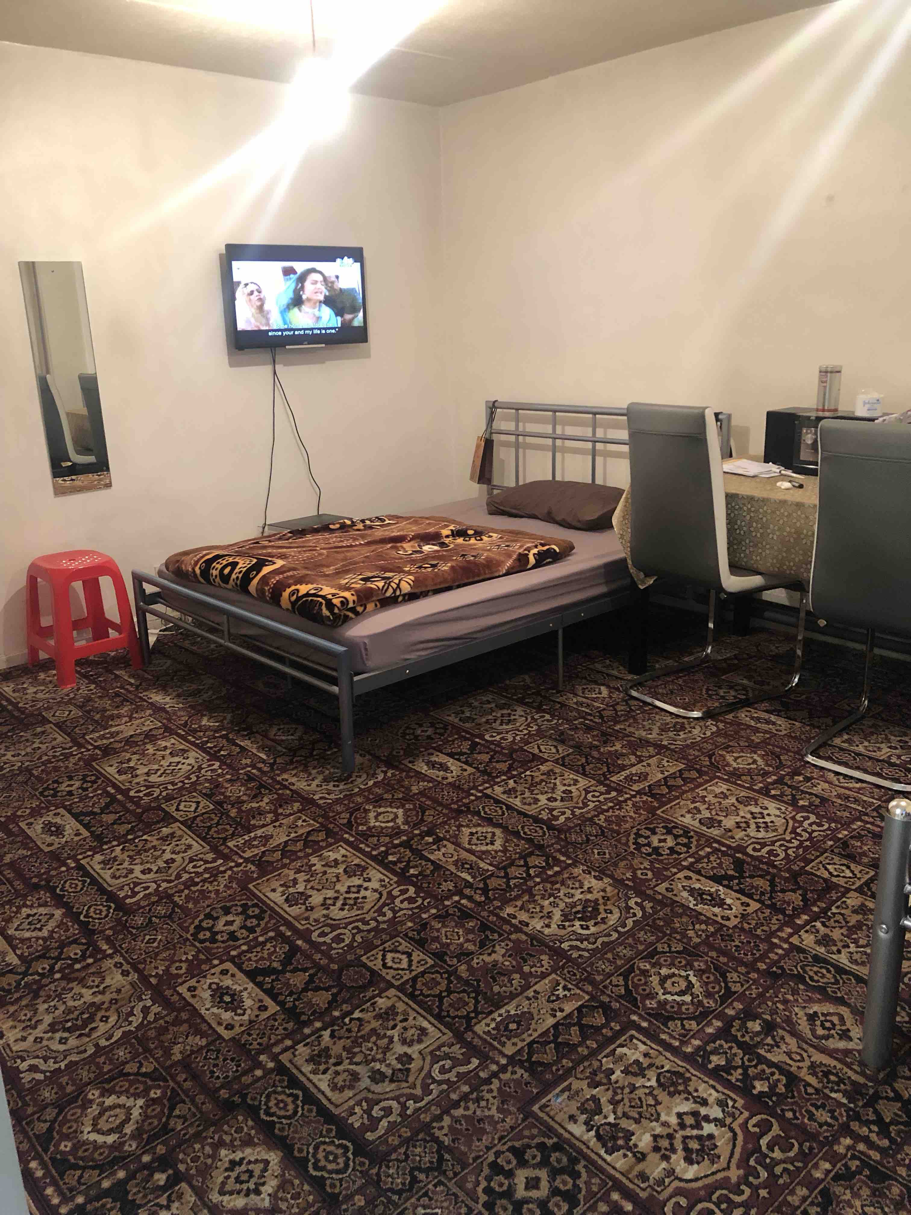 **Spacious Double Room 4 Rent (Whitechapel/ Stepney E1)** image
